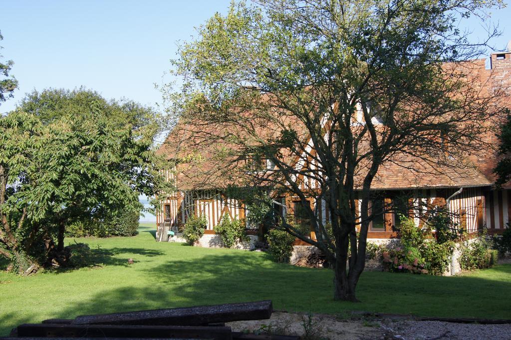 "La Girelle, Bord De Mer" Bed & Breakfast Honfleur Bagian luar foto
