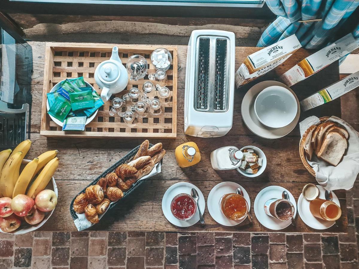 "La Girelle, Bord De Mer" Bed & Breakfast Honfleur Bagian luar foto